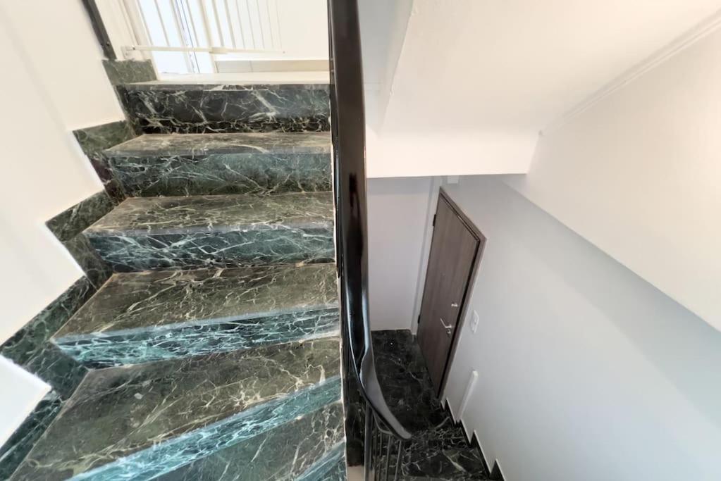 Spacious Penthouse Near Downtown Atene Esterno foto