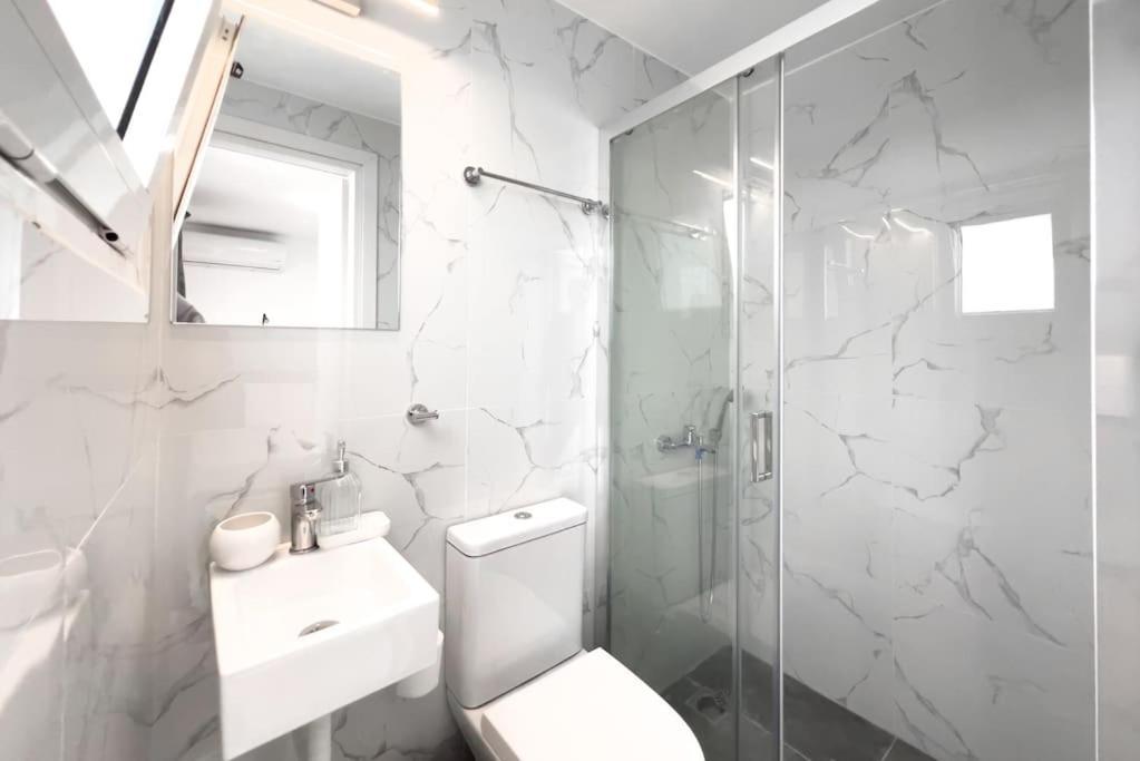 Spacious Penthouse Near Downtown Atene Esterno foto